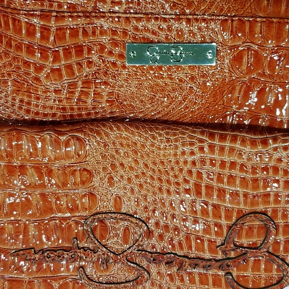 Sold Sold - Picture 3 of 3